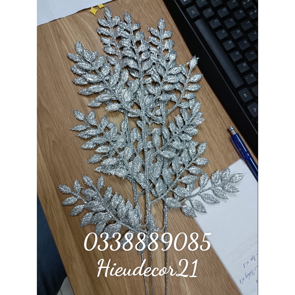 Cành lá me trang trí tháp bánh, giỏ quà, làm oản