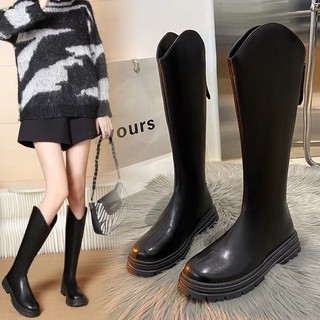 Bốt đùi nữ cổ V hot trend