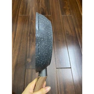 CHẢO VÂN ĐÁ ĐÁY TỪ SUPER CHEF 2 MIỆNG RÓT 24cm