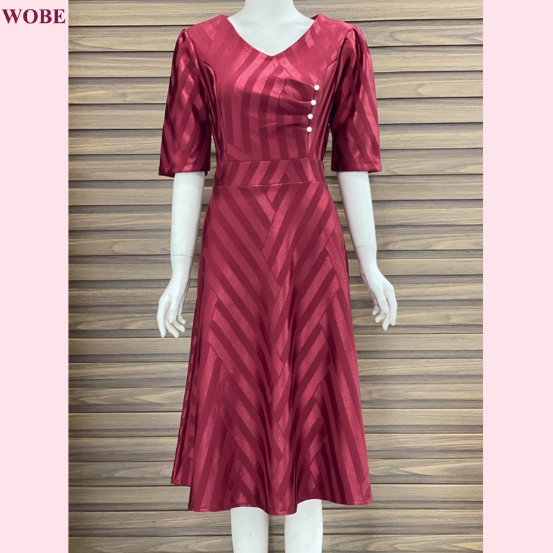 Đầm trung niên sang trọng WOBE, thiết kế cao cấp dự tiệc cho mẹ co giãn tốt đến 80kg DN12 Vàng kim - WB WOMAN &amp; BEAUTY