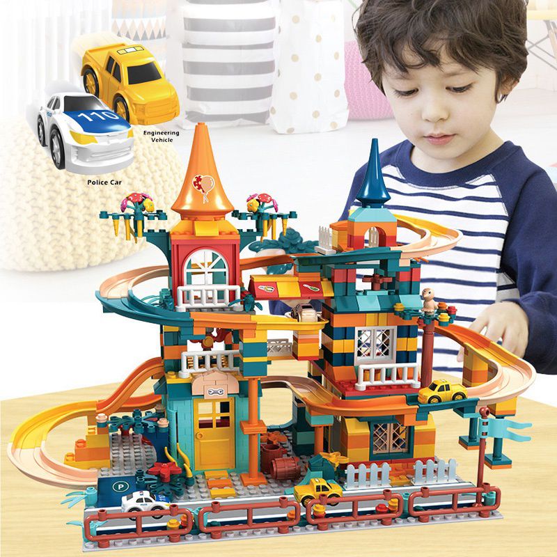 Đồ chơi lắp ghép mô hình lâu đài kết hợp đường ray ô tô gồm 512 pcs, kí hiệu J8032