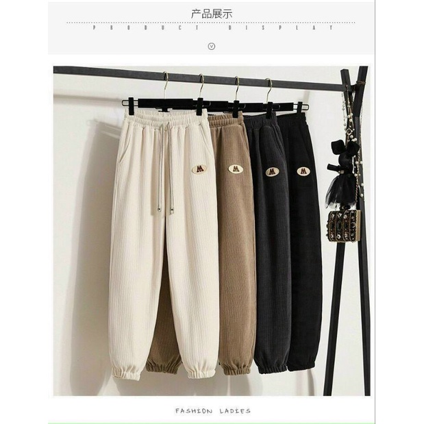 Quần bom nhung tăm