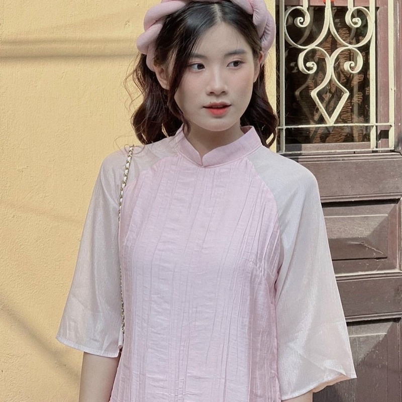 Áo Dài cách tân dáng suông kèm mấn đội