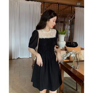 Váy đen nhún thân phối ren ngực