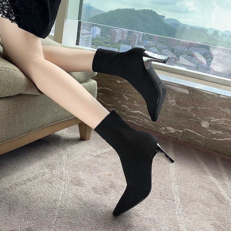 bốt len cổ chun dáng ngắn gót bạc 7p