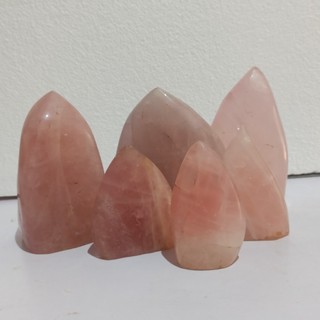 01 Chặn Giấy Hồng Raw Rose Quartz