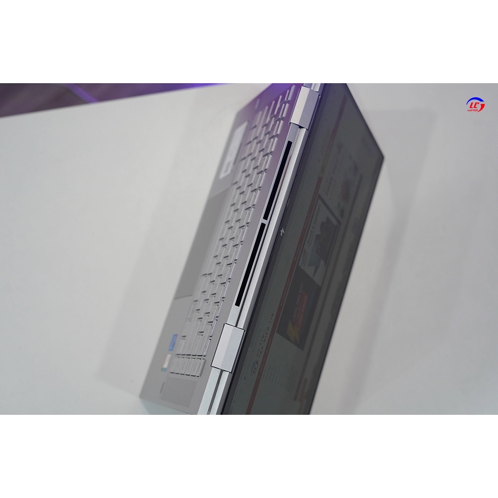 Laptop HP Envy 15 x 360 cảm ứng