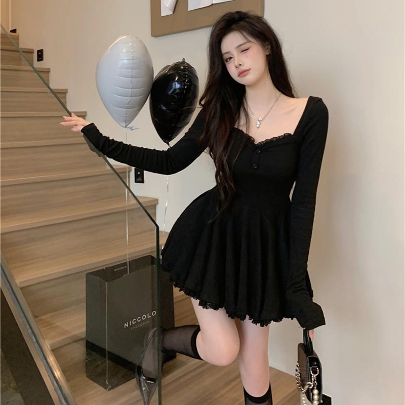 Enjoy Freedom Đầm Cổ Yếm Phối Ren Xếp Ly Ôm Eo Thời Trang Cao Cấp Quyến Rũ Cho Nữ