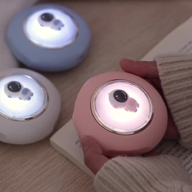 1123 1200mAh Máy sưởi mini cầm tay đa chức năng, quạt sưởi ấm mini thông minh nhỏ gọn, bỏ túi / Hand Warmer Space Bear Night Light USB Portable Heating Power Bank