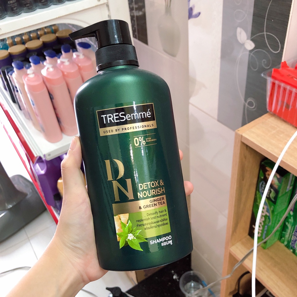 Dầu Gội TRESEME Giúp Tóc Vào Nếp Suôn Mượt 450ML