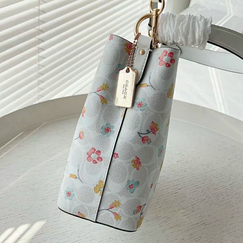 Túi COACH da thật Small Town Bucket Bag In Signature Canvas