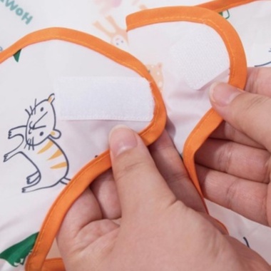 Babyfair. Áo ăn dặm dài tay chống thấm nước cỡ lớn tùy chọn màu sắc cho bé 75*54cm