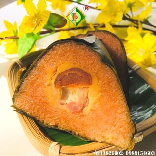 Bánh Ú Gấc nhân mặn[Bánh tét Trà Cuôn Hai Lý tại Trà Vinh]