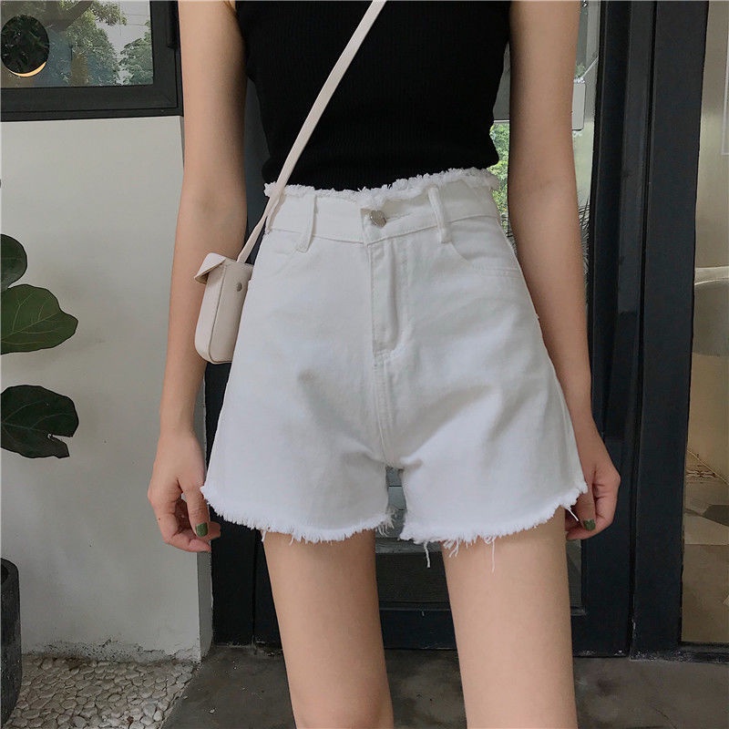 Quần đùi nữ, quần đùi kiểu rách gấu lưng quần màu trắng đen size S M L SKUQ-12A she.boutique90