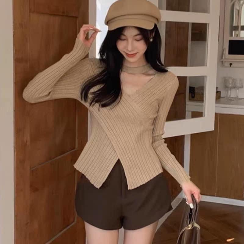 ÁO LEN VẠT CHÉO DÂY CỔ CHOKER SIÊU XINH