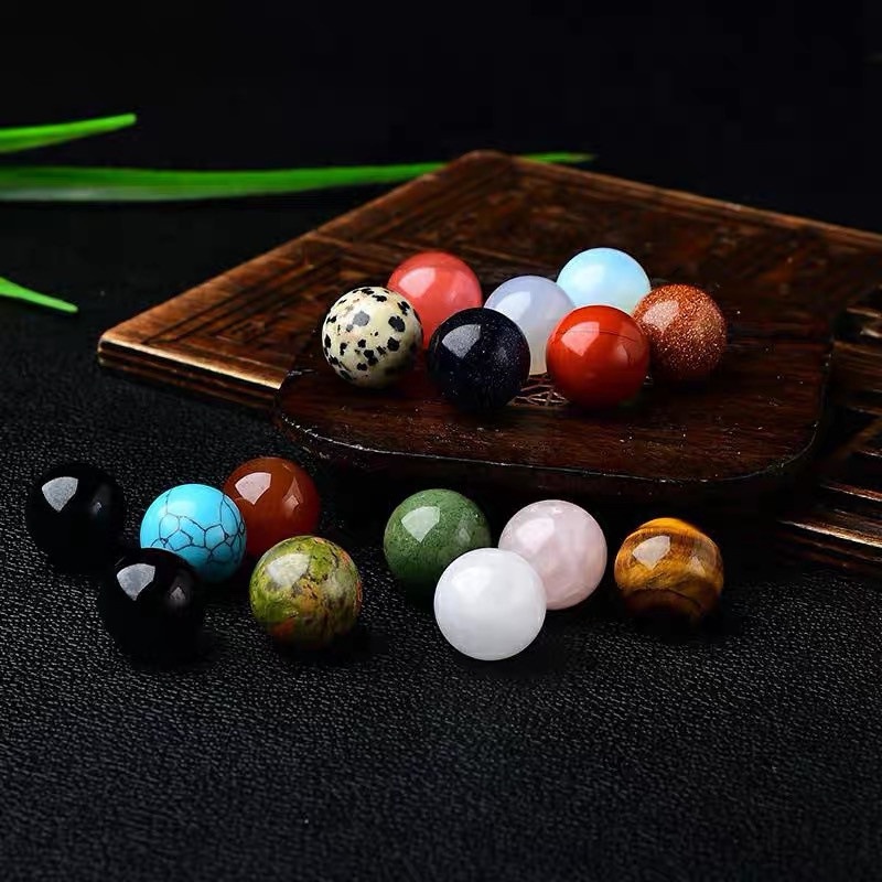 1 Quả Cầu Đá Pha Lê Tự Nhiên Dùng Làm Quà Lưu Niệm