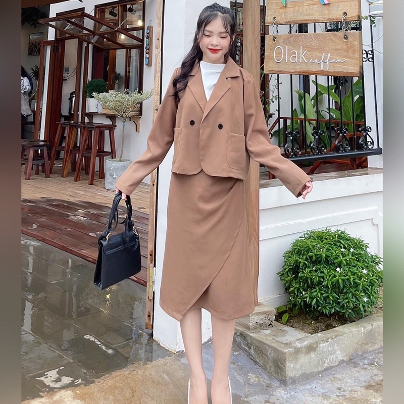 Áo blazer form lửng 2 túi trước