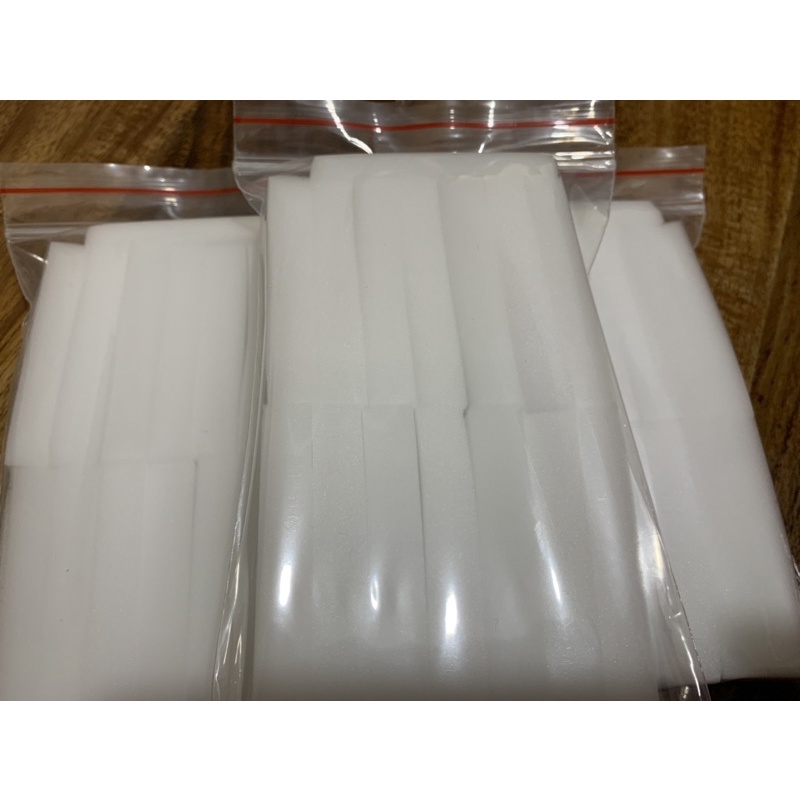 Mút xốp dùng quét keo dán mặt vợt bóng bàn