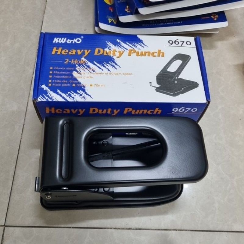 MÁY BẤM 2 LỖ 9670 chất lượng cao. bấm được 80 tờ