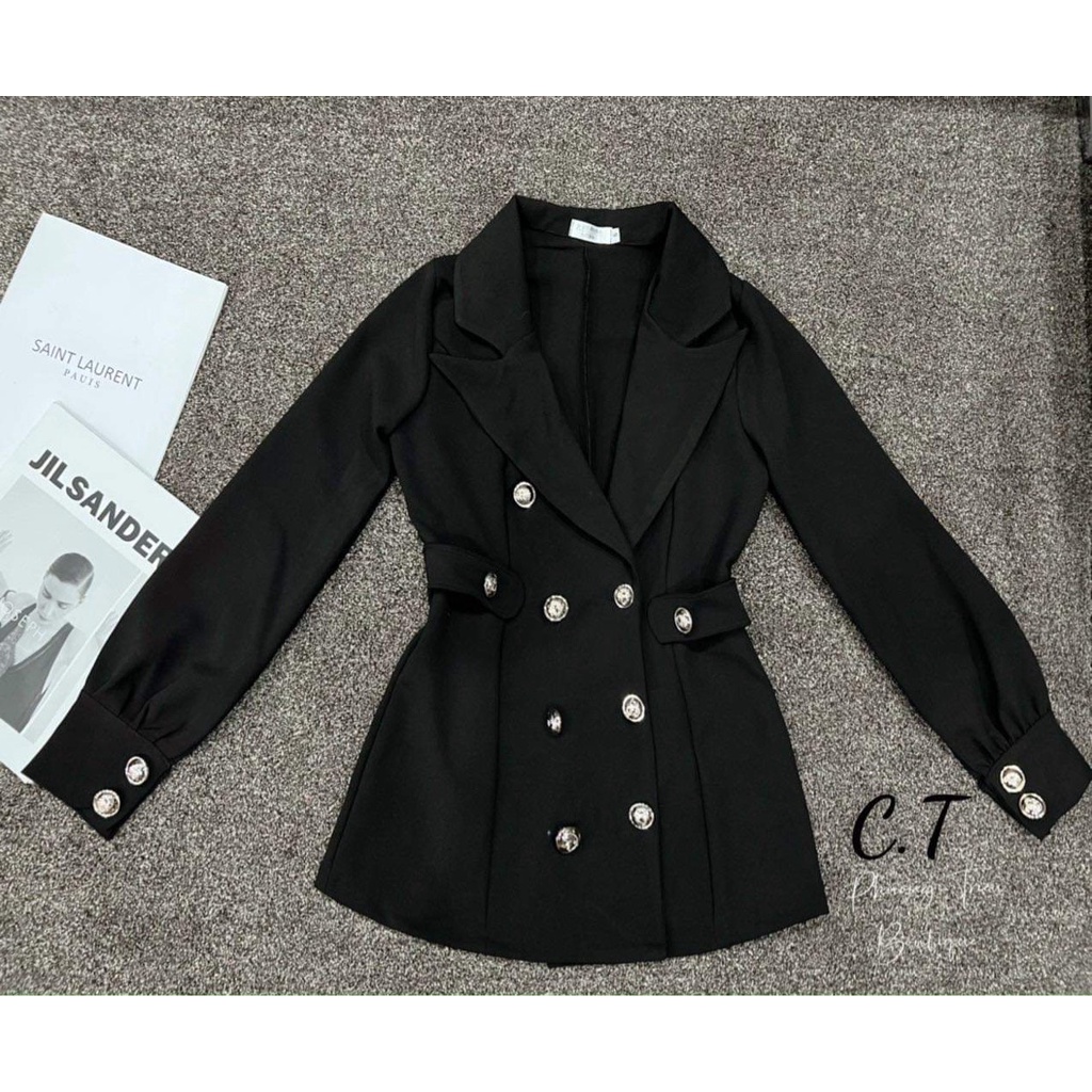 Áo vest tuyết mưa phối khuy siêu sang