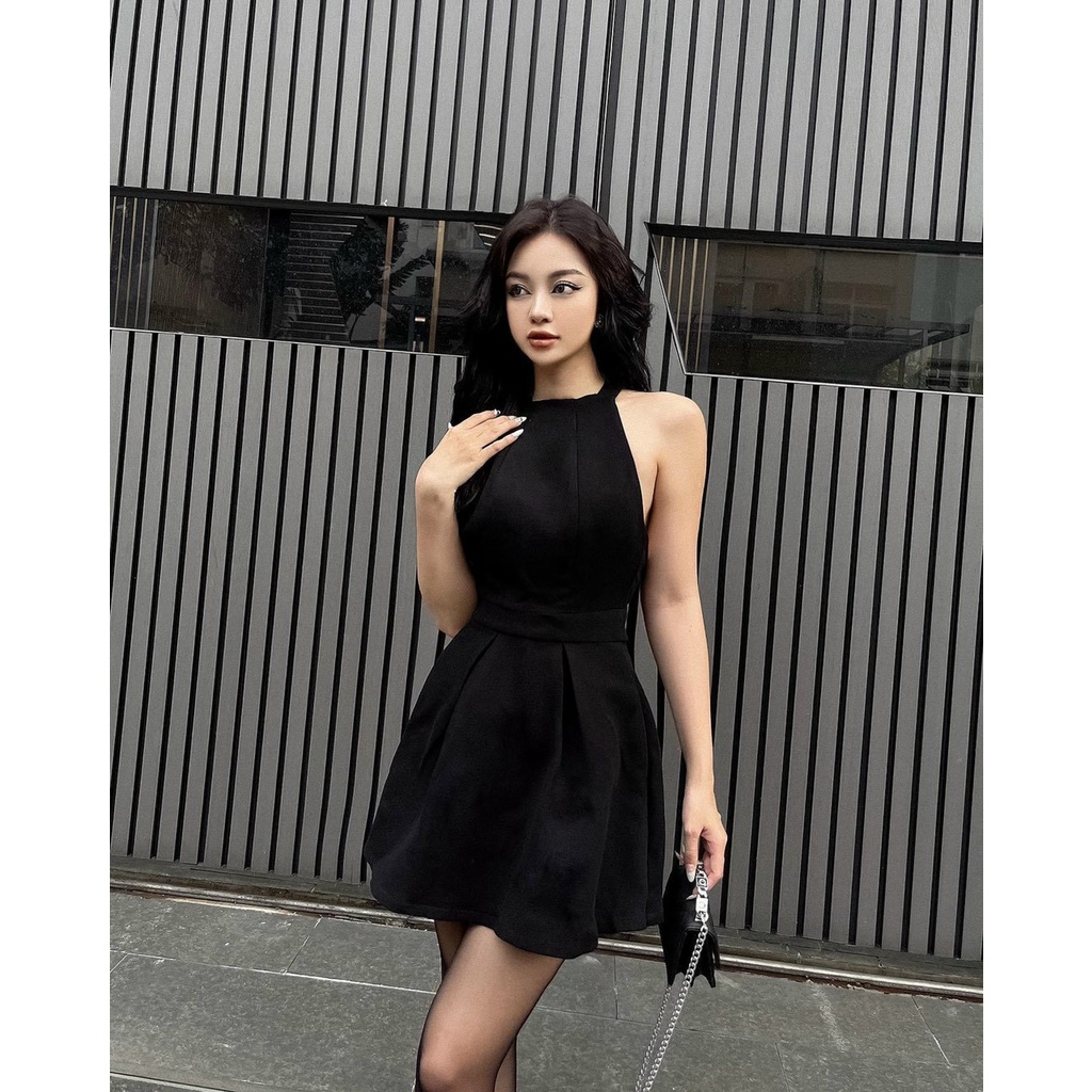 Jumpsuit cổ yếm kèm nơ rời