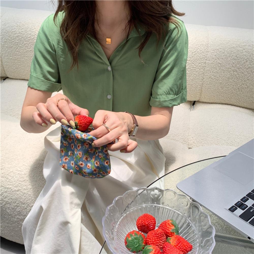 FALLFORBEAUTY Túi Đựng Khăn Giấy Vệ Sinh In Họa Tiết Hoa Cúc Lá Dễ Thương Nhỏ Gọn Tiện Dụng Cho Nữ