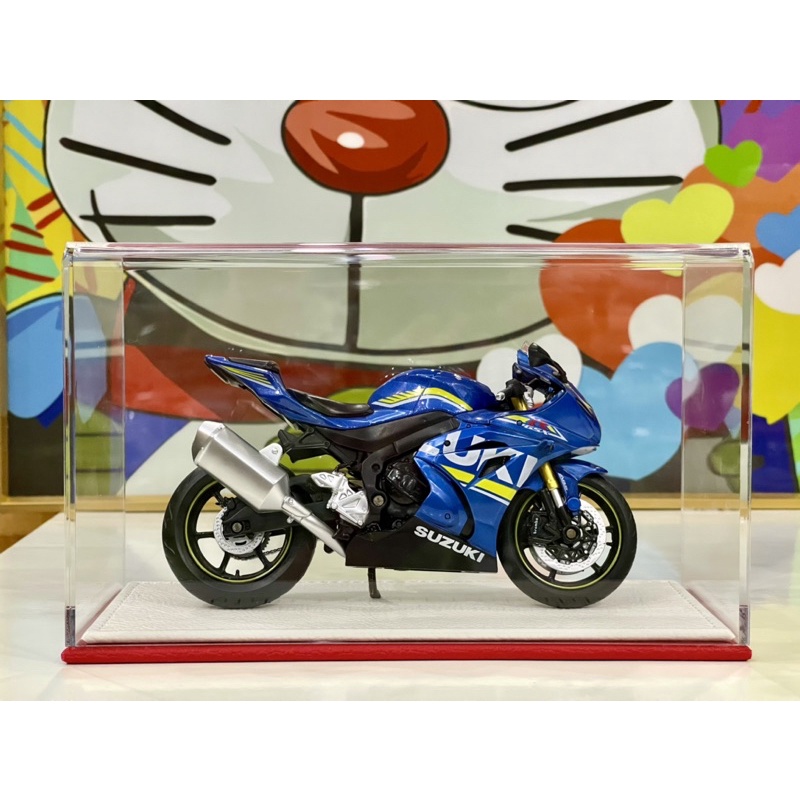 Hộp Mica Đế Da Trưng Bày Mô Hình Xe Motor 1:12