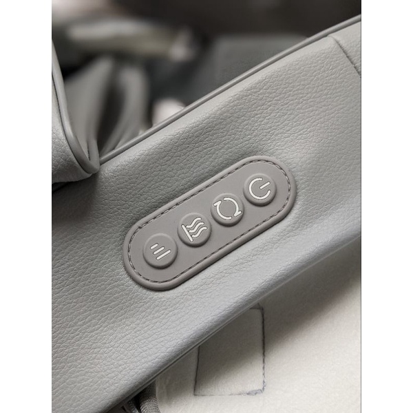 Mát xa vai, toàn thân Naipo Ocuddle Shoulder Massager