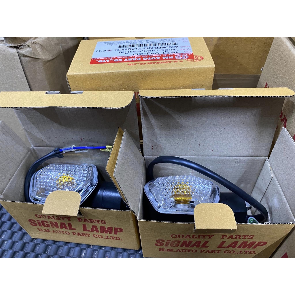 Đèn xi nhan xe zoomer x, msx,hàng thái lan 168k 1 chiếc,xi nhan zoomer x hàng thái lan tuyệt đẹp chân nhựa khó gãy ....