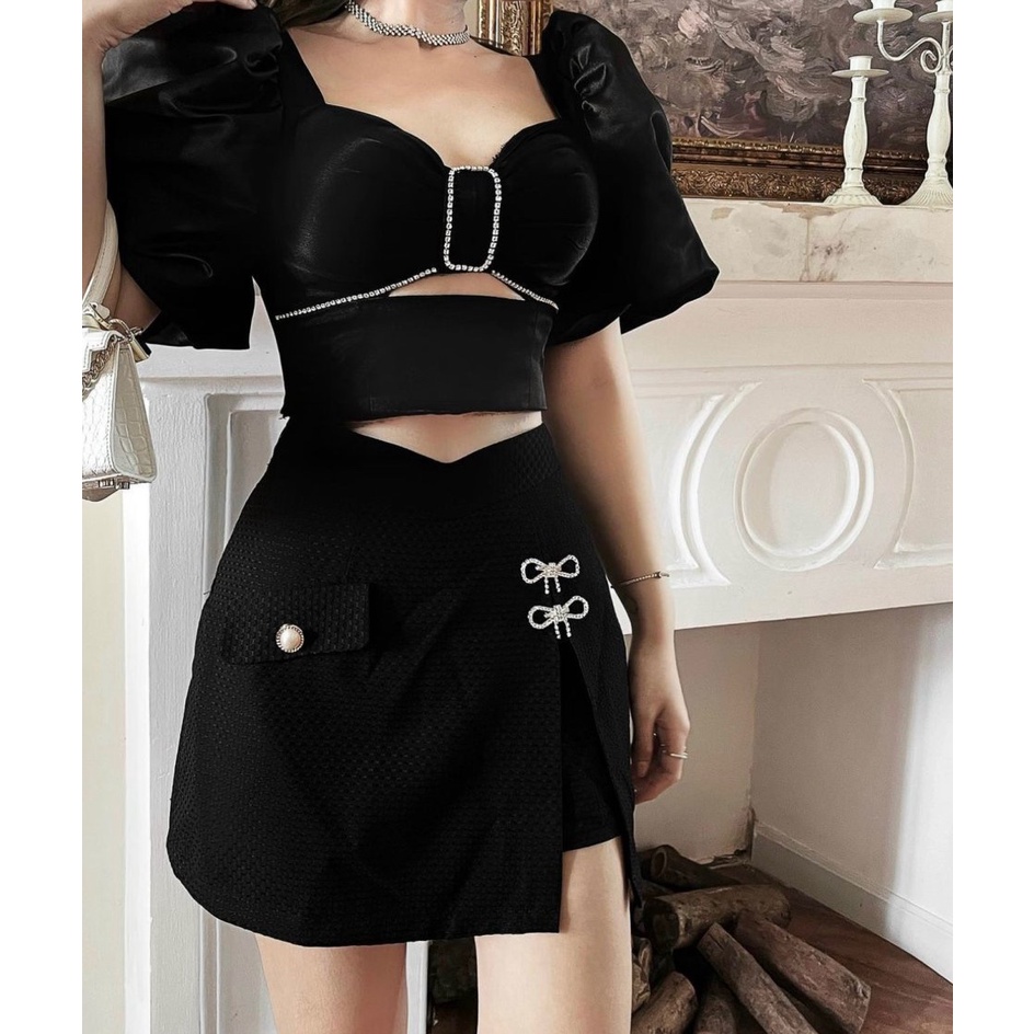 SET ÁO CROPTOP NƠ NGỰC ĐÍNH ĐÁ + CHÂN VÁY ĐÍNH NƠ ĐÁ XẺ ĐÙI