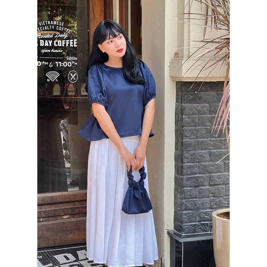 Áo kiểu tapta cao cấp nhún 2 bên dưới xẻ sau thời trang GAGO màu xanh navy GA4197