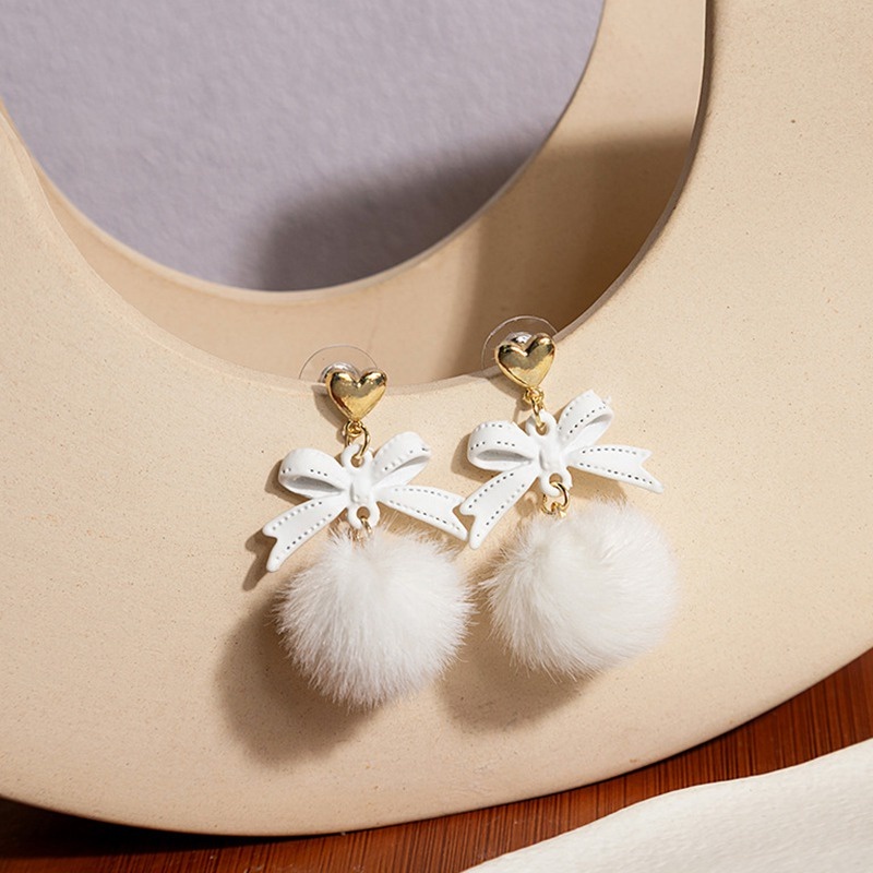 Khuyên Tai Mặt Hình Nhỏ Nhắn Phong Cách Cổ Điển Thanh Lịch Dành Cho Nữ