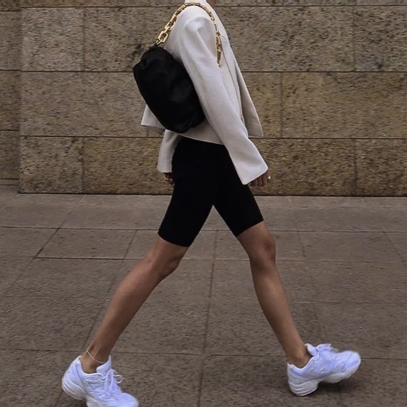 Quần legging ngắn trên gối Luala, quần thun ngố đùi, chất liệu thun dày dặn màu đen phong cách Hàn Quốc Freesize