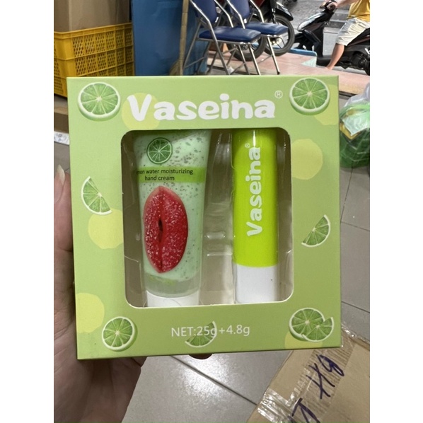 HỘP 2 CÂY SON DƯỠNG MÔI