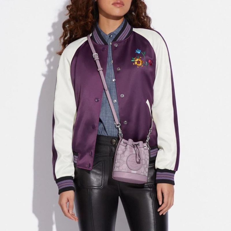 HÀNG XUÂT DƯ XỊN_Túi Coach bucket sang xịn trẻ trung 3 màu, da thật phối canvas check code được