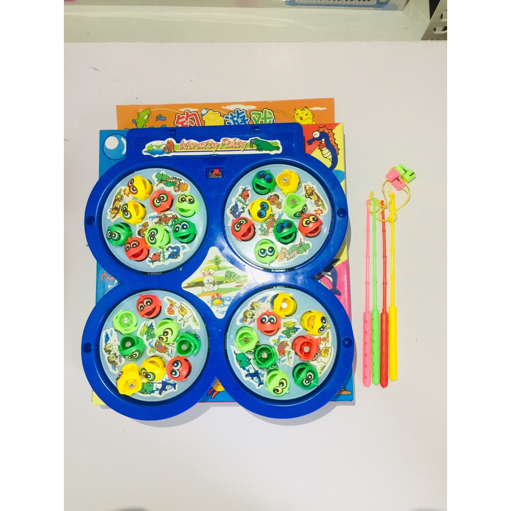 Đồ chơi câu cá nam châm giải trí cho bé gồm 4 bể 32 con cá , 4 cần câu có âm thanh sống động