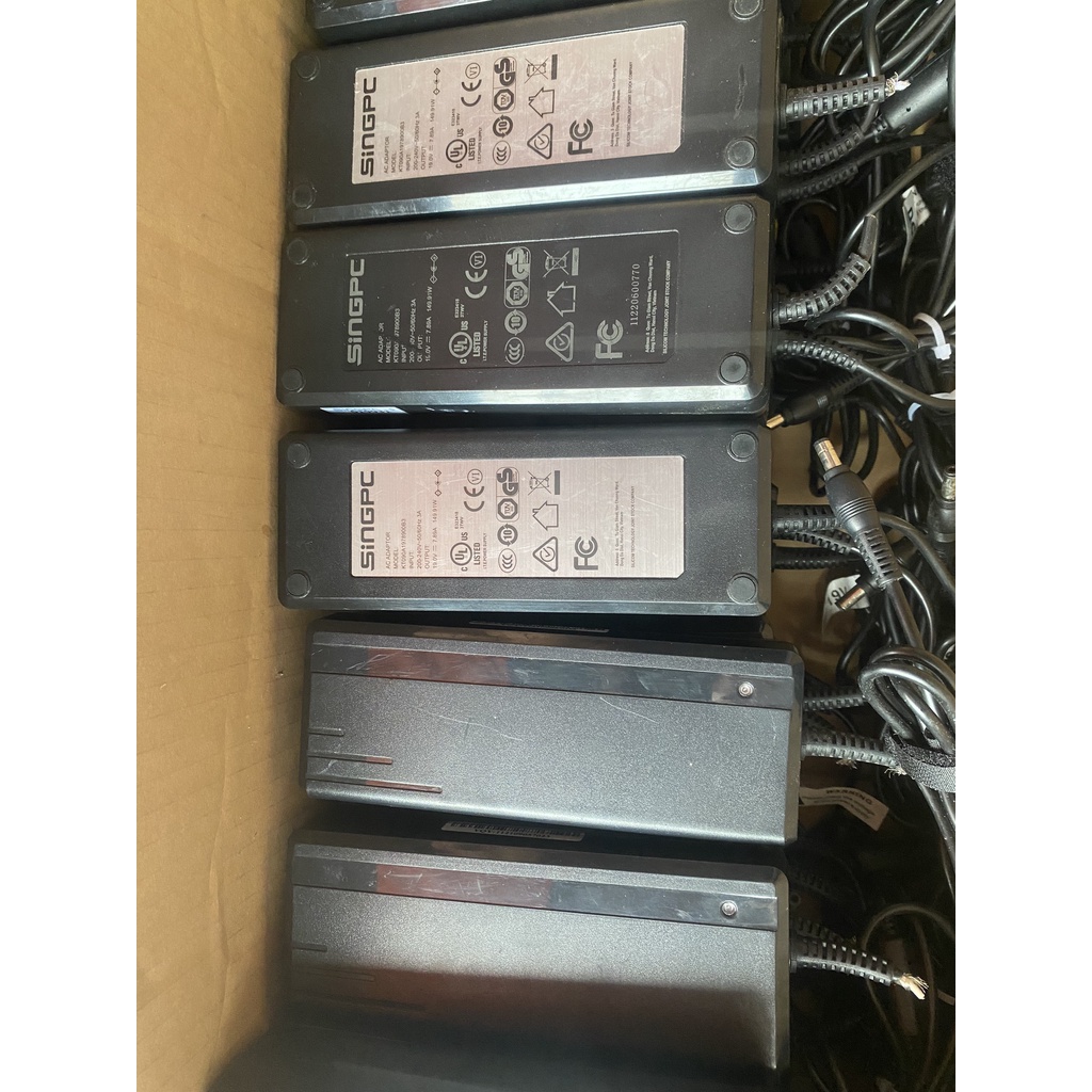 Nguồn 19V 3,4A 7,89A cho sạc laptop, màn hình mới cắt dây thanh lí công ty
