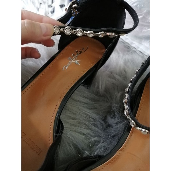 Xả kho nhiều mẫu giày cao gót lẻ size như hình size 39, 40