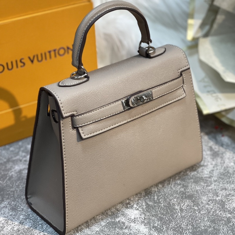 Túi Xách HM size 25, size 20 khóa vàng khóa bạc Mã M11 đeo chéo thời trang mẫu túi hót 2022