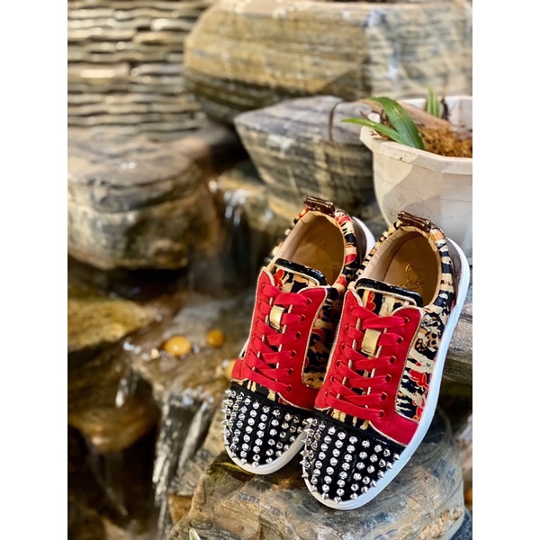 Sneaker Louboutin Đỏ Hoạ Tiết Vằn,Đinh Bạc