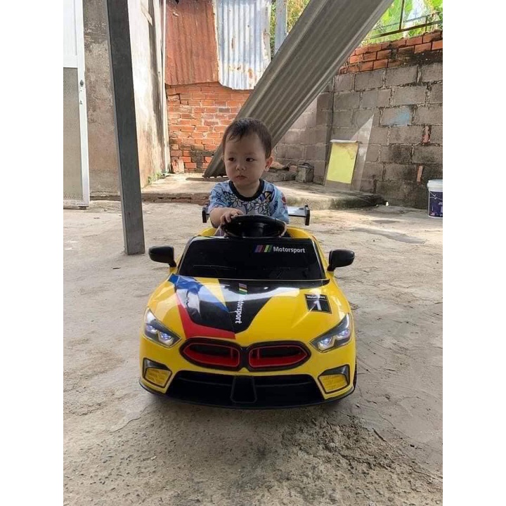 Xe ô tô điện trẻ em BABY CAR 808