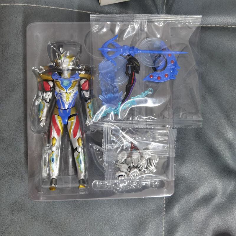 ✨Mô Hình Nhân Vật Ultramandelta Có Khớp Cử Động Cho Bé