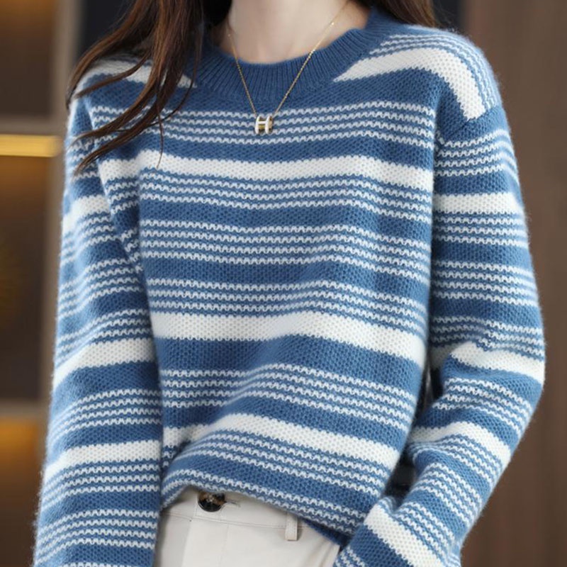 IELGY IELGY Áo sweater Cổ Tròn Dáng Rộng Kẻ Sọc Ngang Phong Cách Hàn Quốc Dễ Phối Đồ Cho Bạn Gái