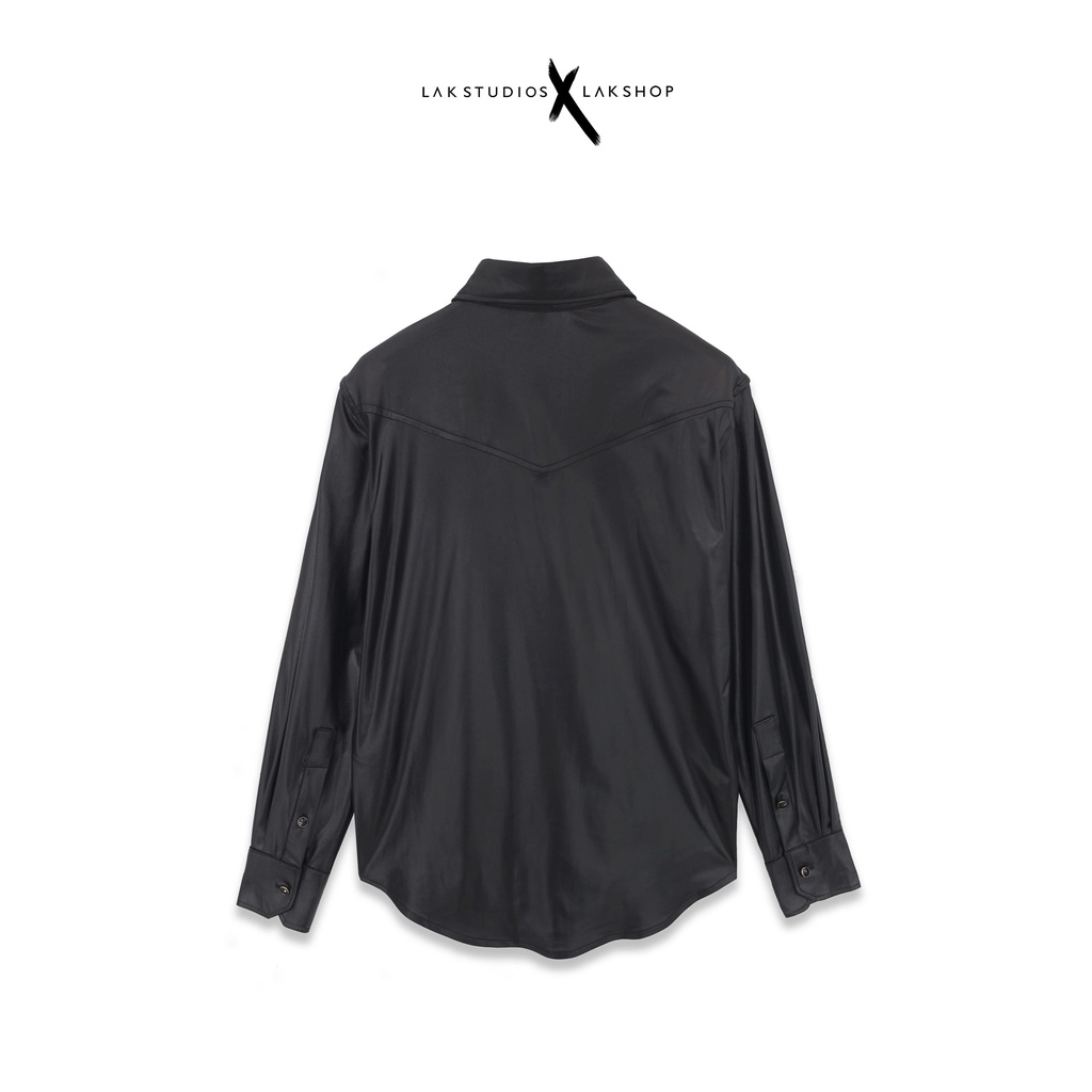 Áo sơmi tráng da Lak Studios Faux Leather with Metallic Collar Tip Shirt