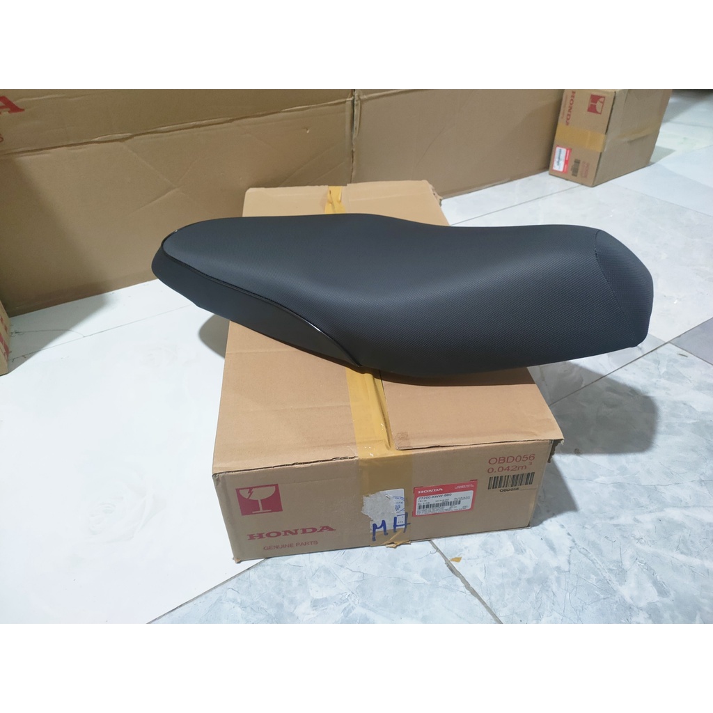 Yên xe HONDA WAVE S110, RSX110 năm 2010-2011. (77200KWWB80)