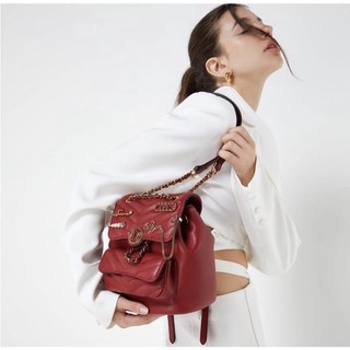 Balo Lyn huy hiệu LADY LYN BACKPACKS