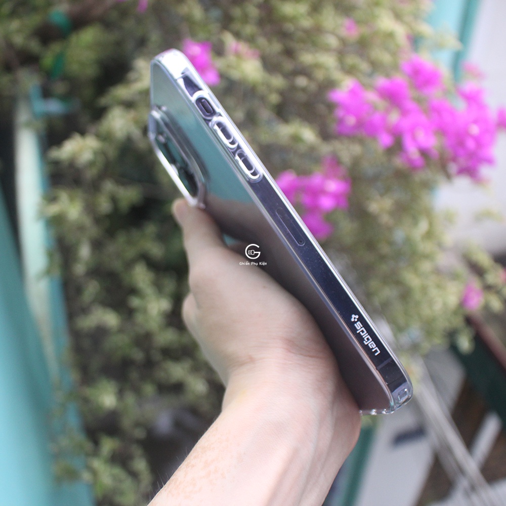 Ốp Lưng Trong Suốt Spigen Ultra Hybrid Crystal Clear Dành Cho iPhone 14/13 Series