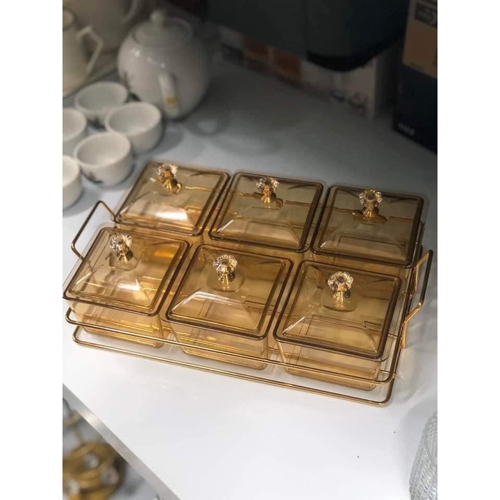 Khay đựng mứt 6 ô kèm khay, chất liệu mika trong suốt sang trọng