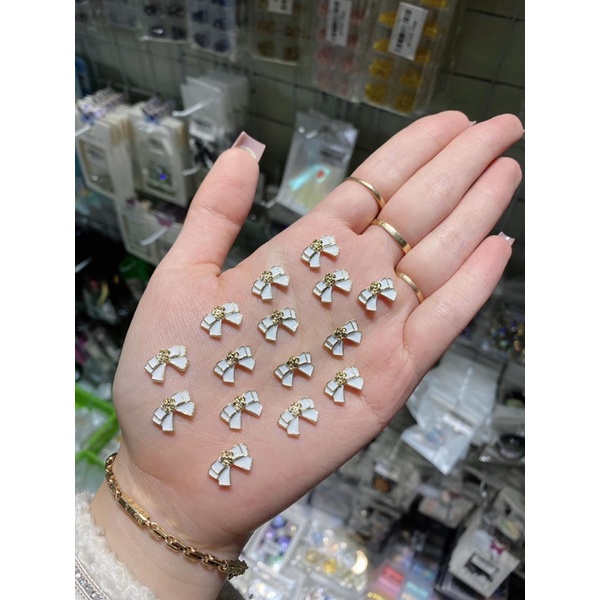 Charm nơ đính móng tay ( 2 viên )