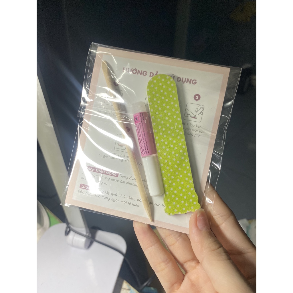 Sét nail box 10 móng tay giả form ngắn tự nhiên tặng keo dũa